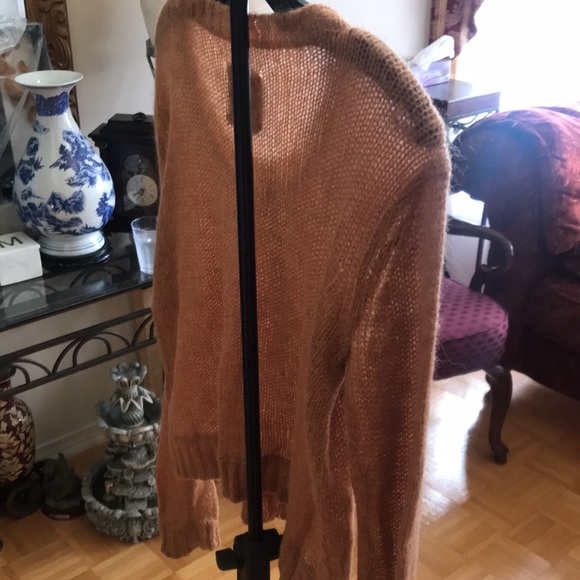 ARITZIA TNA LADIES MOHAIR SWEATER. - Picture 5 of 6